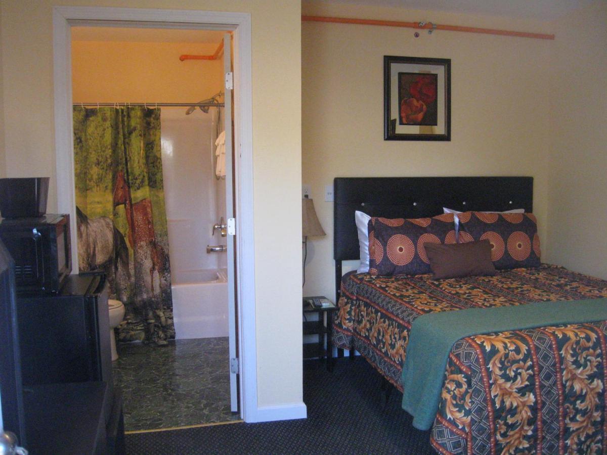 Western Motel 3*